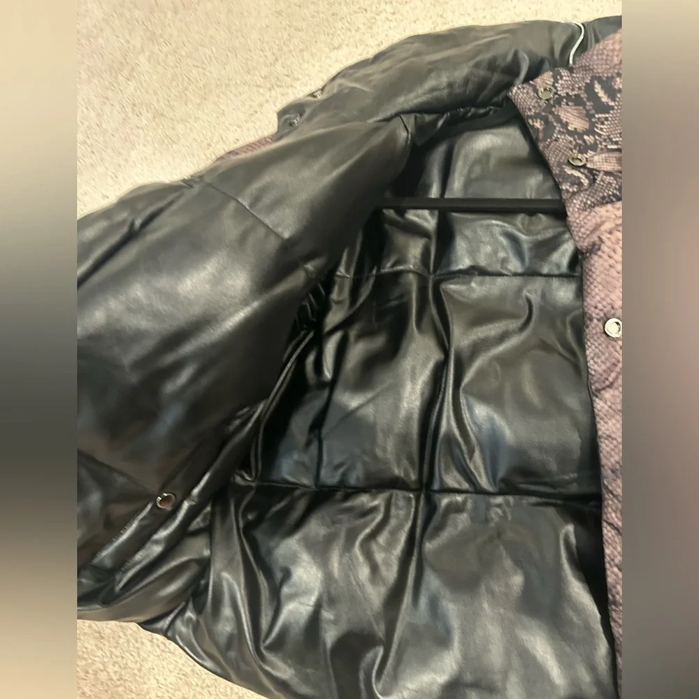 SALE NOW NWNT NYC Reversible Black Puffer Jacket - Picture 9 of 11